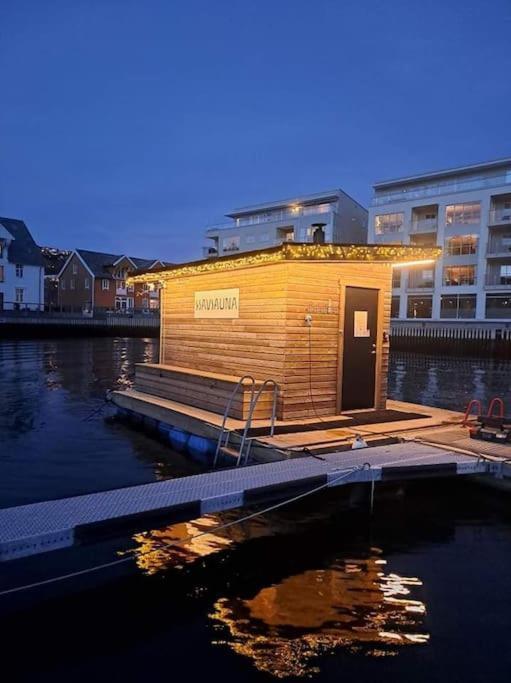 Villa Charming House In Ulsteinvik With Free Parking Exterior foto